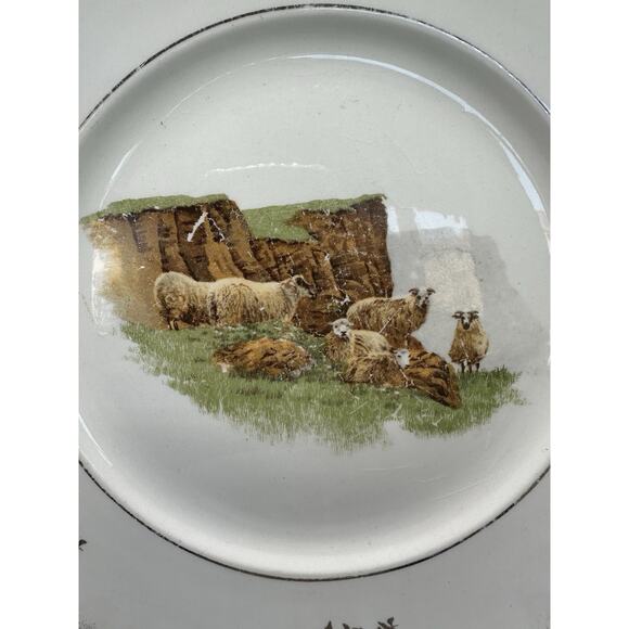 RARE EECCO Porcelain Plate Hand Painted Sheep One Year Produced 10 Inch Gilded - Picture 3 of 6